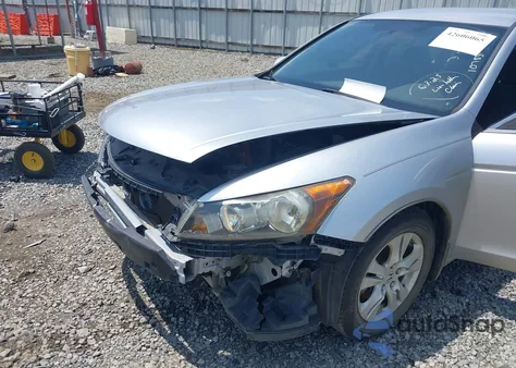 2010 Honda Accord 2.4 Lx-P z USA, uszkodzony, nr VIN 1HGCP2F4XAA107830